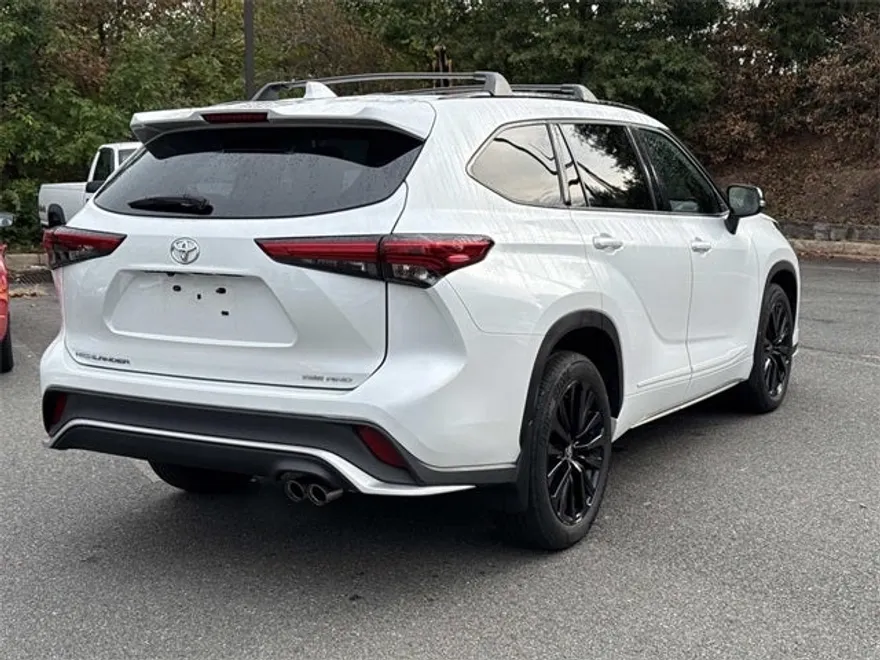 2023 Toyota Highlander XSE photo 1