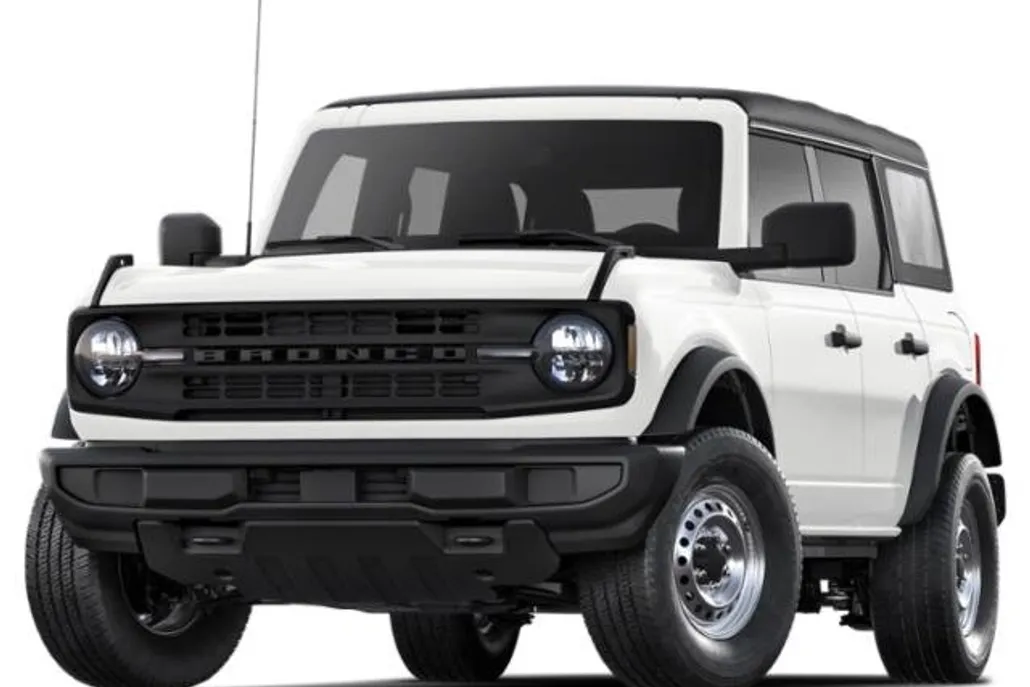 2025 Ford Bronco Base photo 1