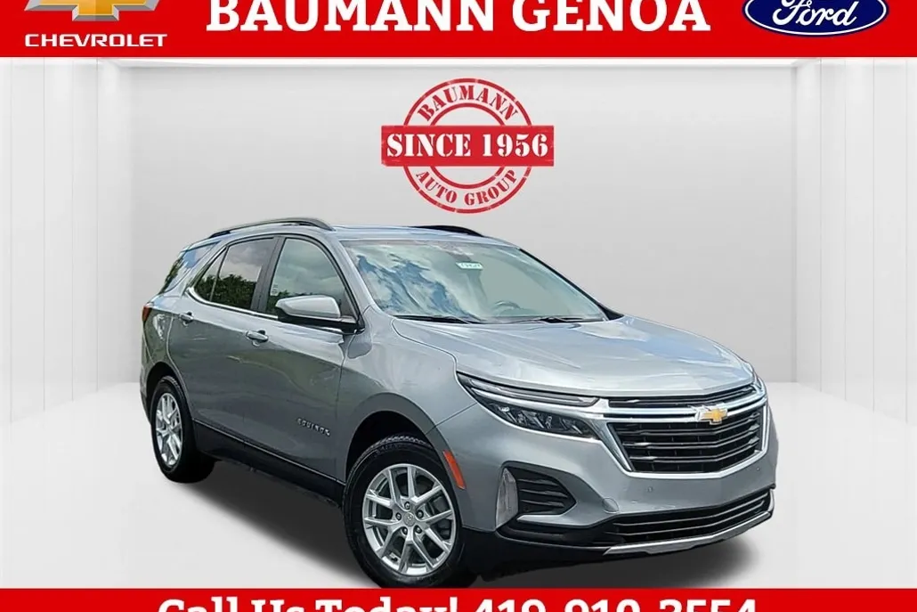2023 Chevrolet Equinox LT photo 1