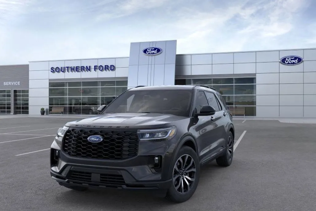 2025 Ford Explorer ST-Line photo 1