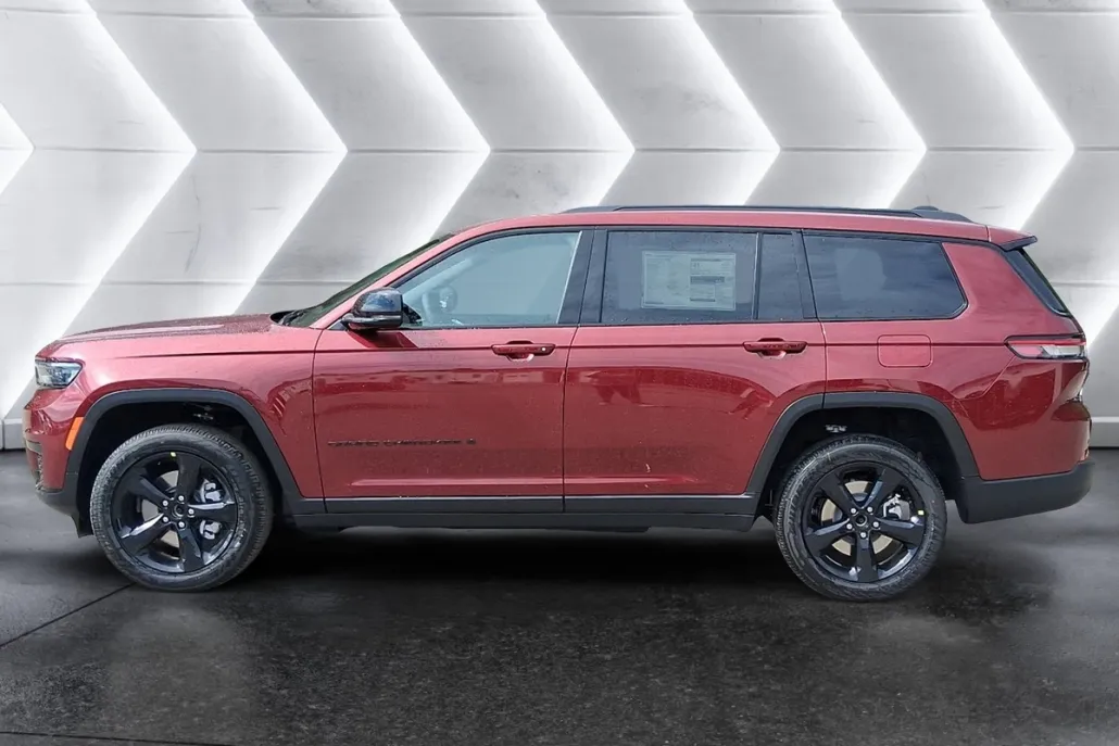 2025 Jeep Grand Cherokee Altitude X photo 1