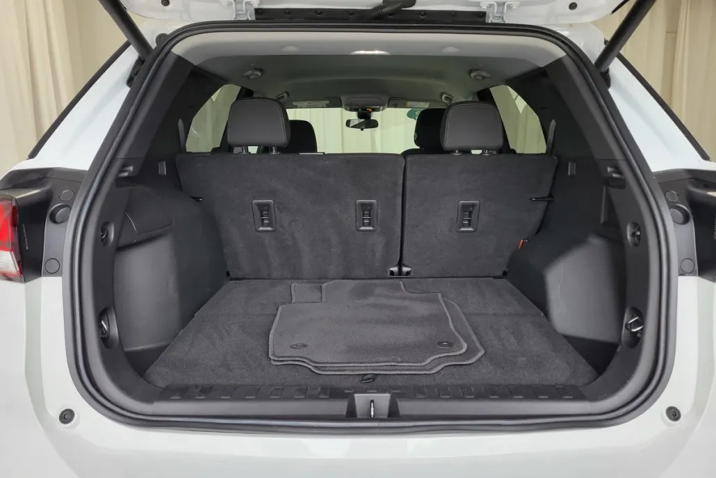 2022 Chevrolet Equinox LT photo 1