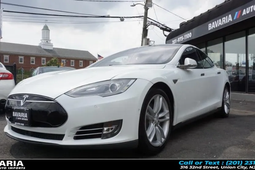 2016 Tesla Model S 70D photo 1