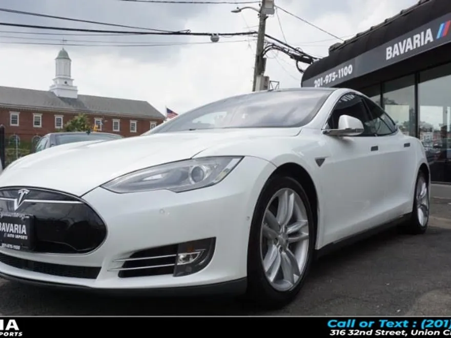 2016 Tesla Model S 70D photo 1