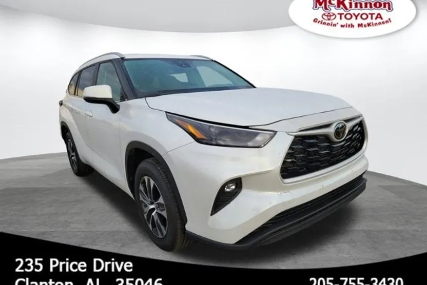 2024 Toyota Highlander XLE photo 1