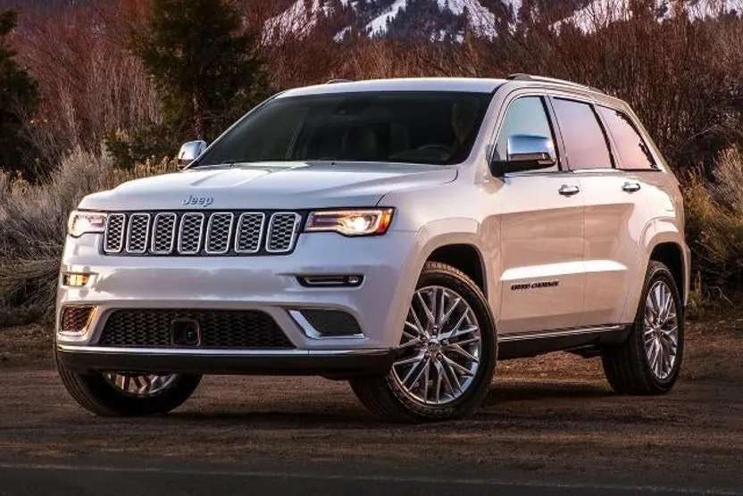 2020 Jeep Grand Cherokee Laredo photo 1