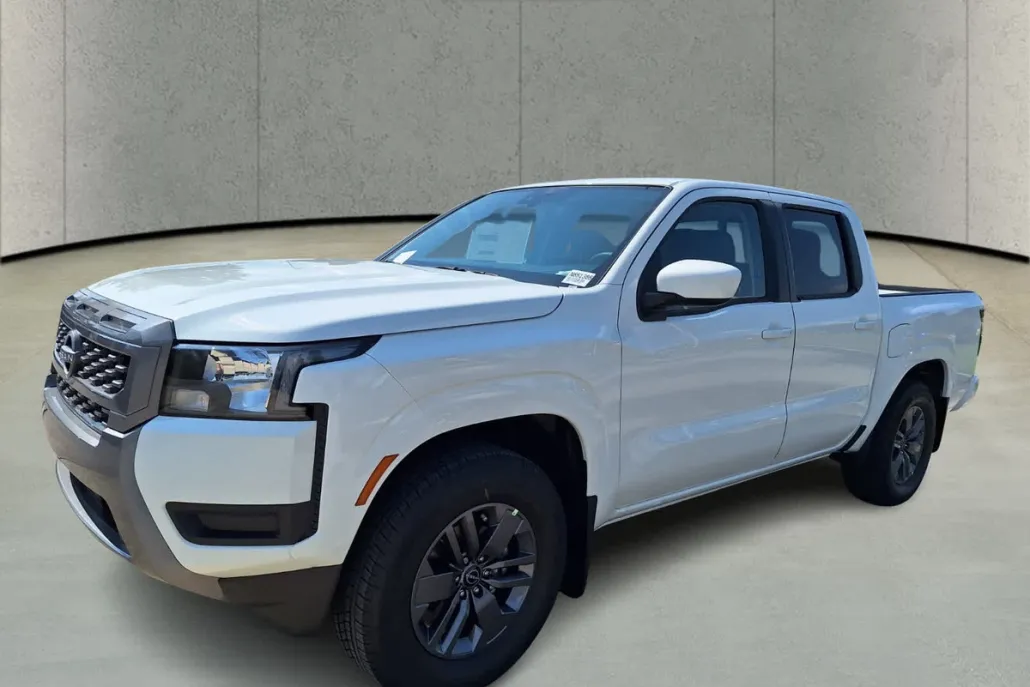 2025 Nissan Frontier Crew Cab SV photo 1