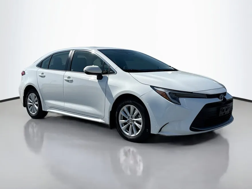 2024 Toyota Corolla Hybrid XLE photo 1