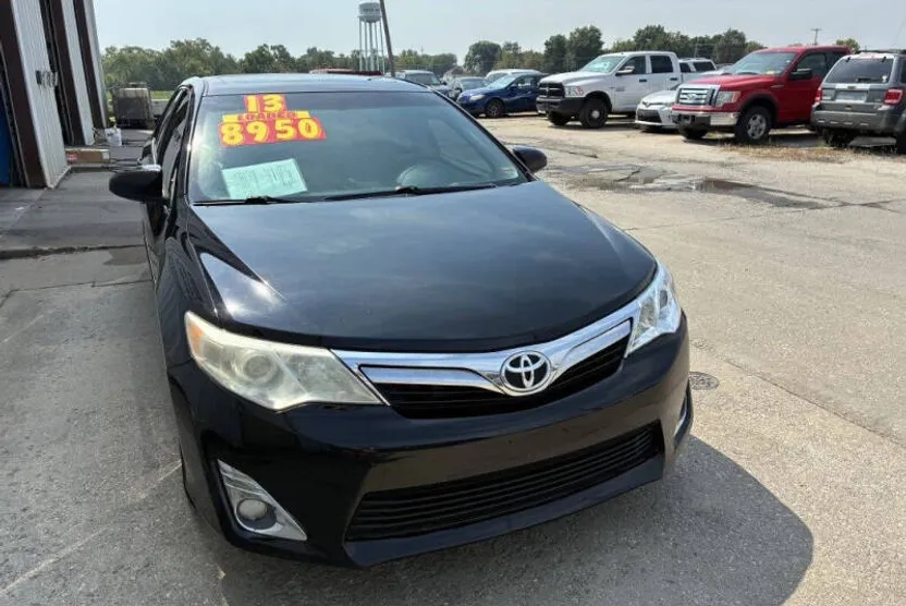 2013 Toyota Camry XLE V6 photo 1
