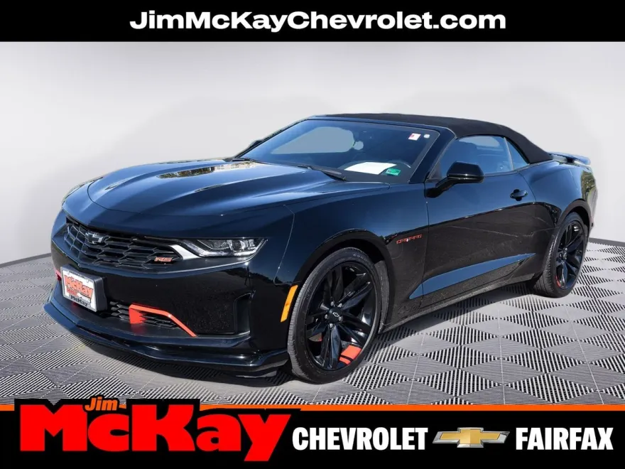 2023 Chevrolet Camaro 2LT photo 1