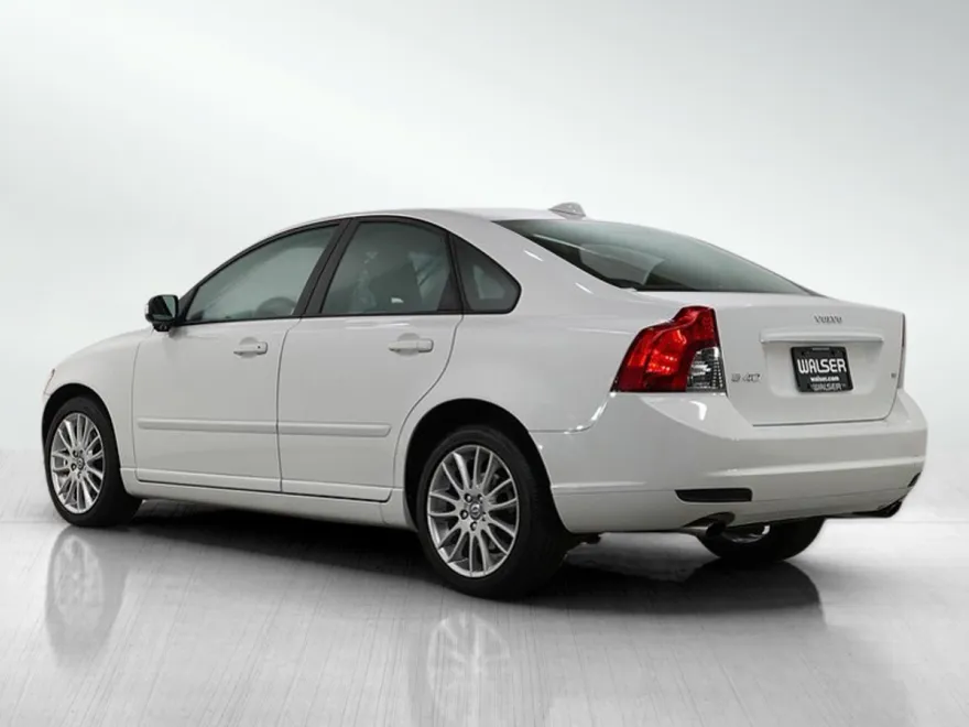 2008 Volvo S40 T5 AWD photo 1