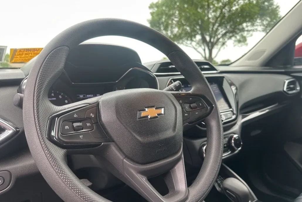 2021 Chevrolet Trailblazer LT photo 1
