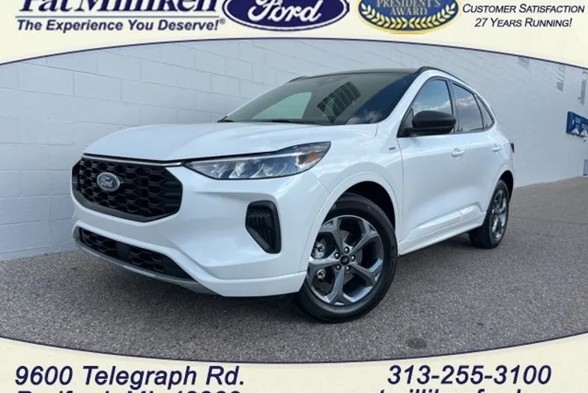 2023 Ford Escape ST-Line photo 1
