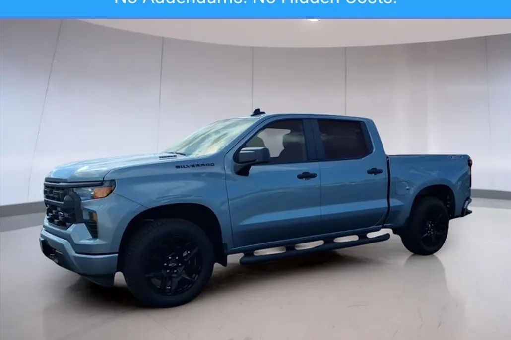2026 Chevrolet Silverado 1500 Custom photo 1