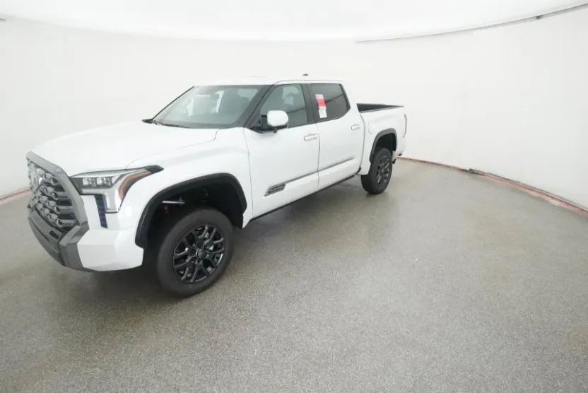 2026 Toyota Tundra Platinum photo 1