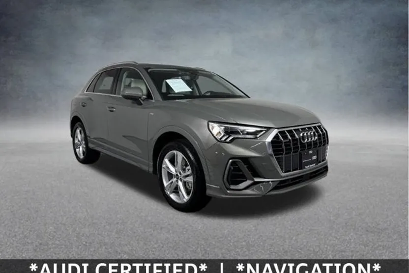 2024 Audi Q3 S line Premium Plus photo 1