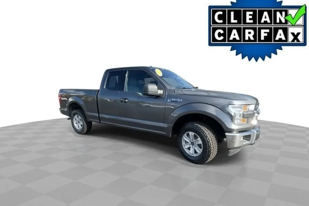 2017 Ford F-150 XLT photo 1