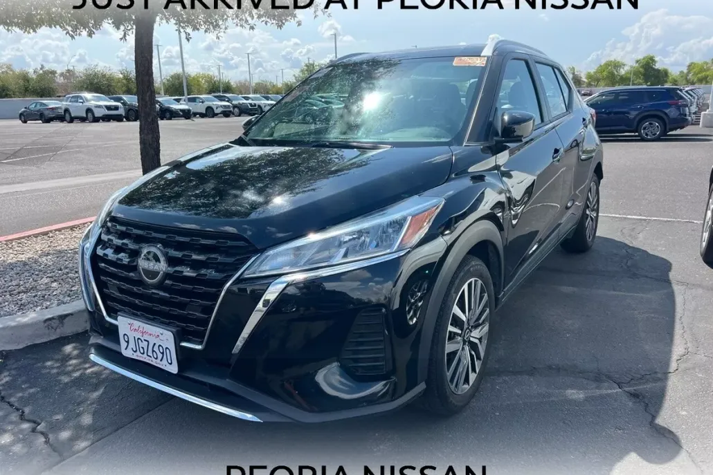 2024 Nissan Kicks SV photo 1