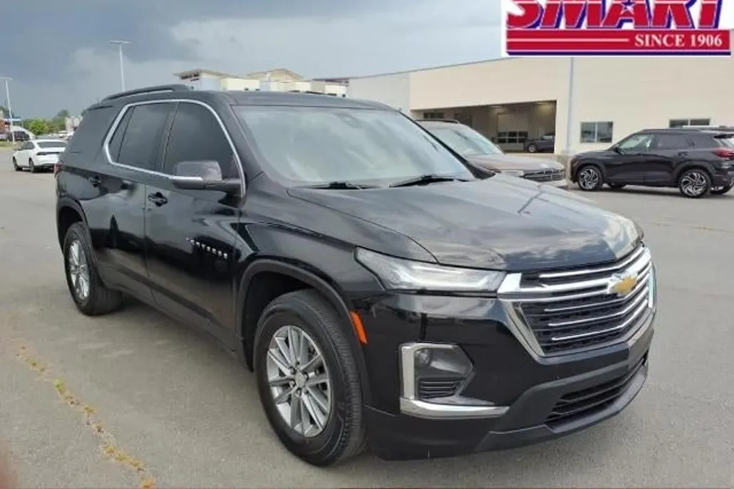 2023 Chevrolet Traverse 1LT photo 1