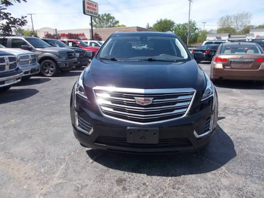2019 Cadillac XT5 Luxury photo 1