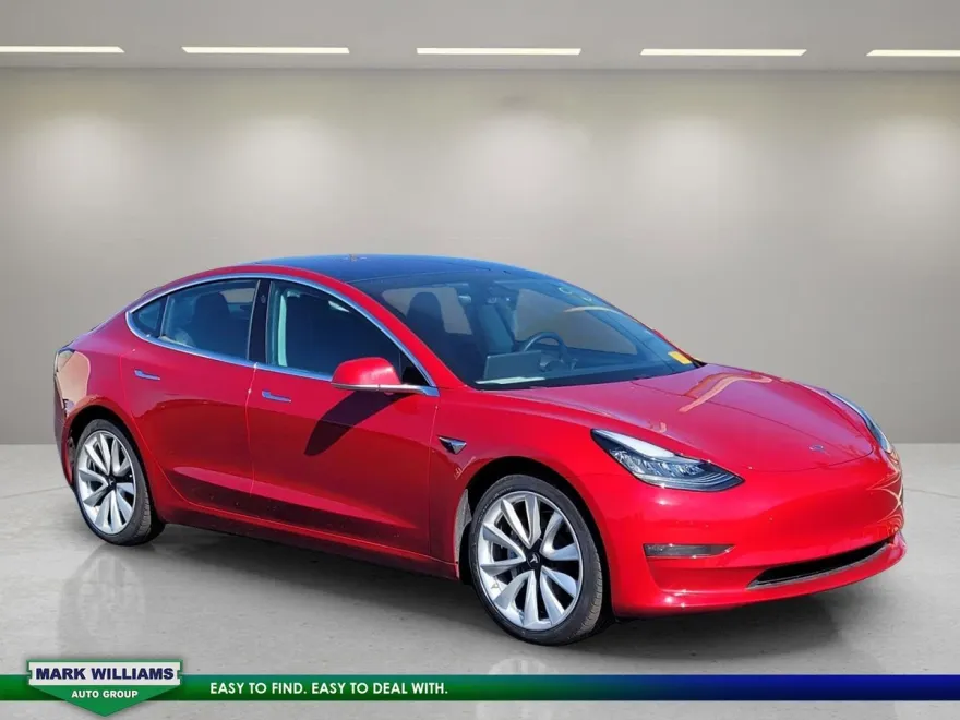 2018 Tesla Model 3 Long Range photo 1