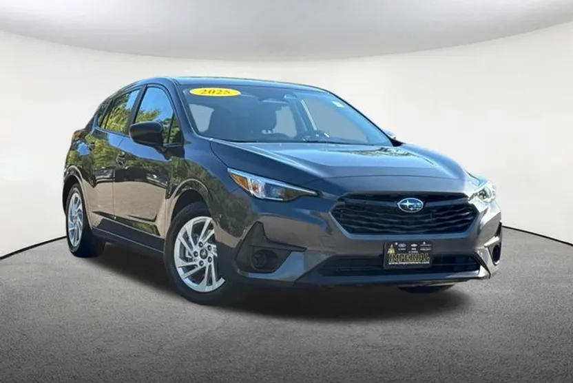 2025 Subaru Impreza Base photo 1