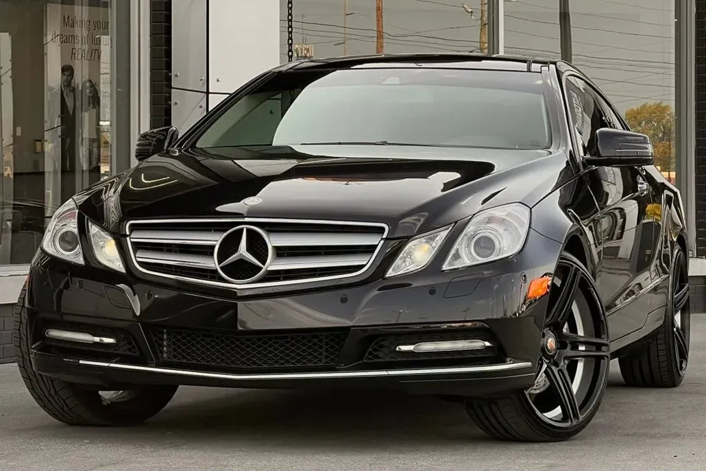 2012 Mercedes Benz E 350 photo 1