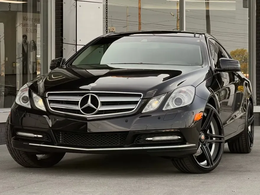 2012 Mercedes Benz E 350 photo 1