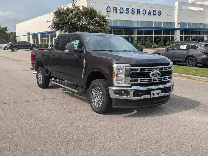 2025 Ford F-250 XLT photo 1