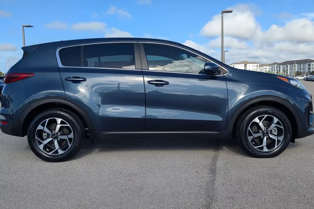 2021 Kia Sportage LX photo 1
