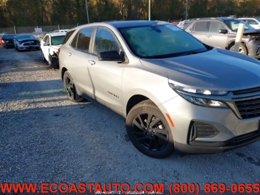 2023 Chevrolet Equinox LS photo 1