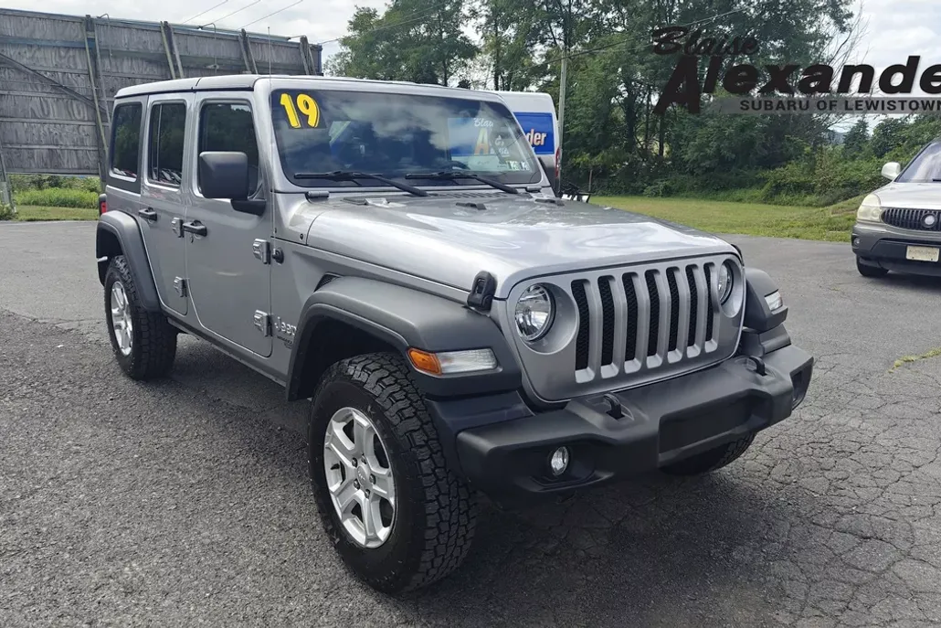 2019 Jeep Wrangler Unlimited Sport S photo 1