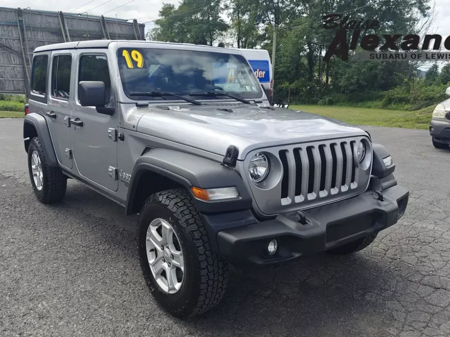 2019 Jeep Wrangler Unlimited Sport S photo 1