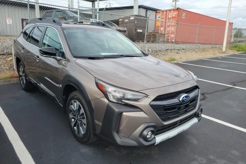 2024 Subaru Outback Limited photo 1