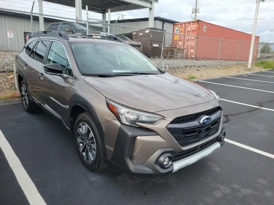 2024 Subaru Outback Limited photo 1