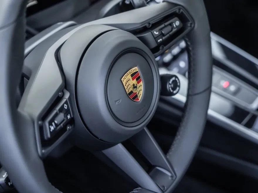 2022 Porsche 911 Turbo S photo 25