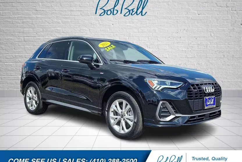 2025 Audi Q3 45 TFSI S line Premium photo 1