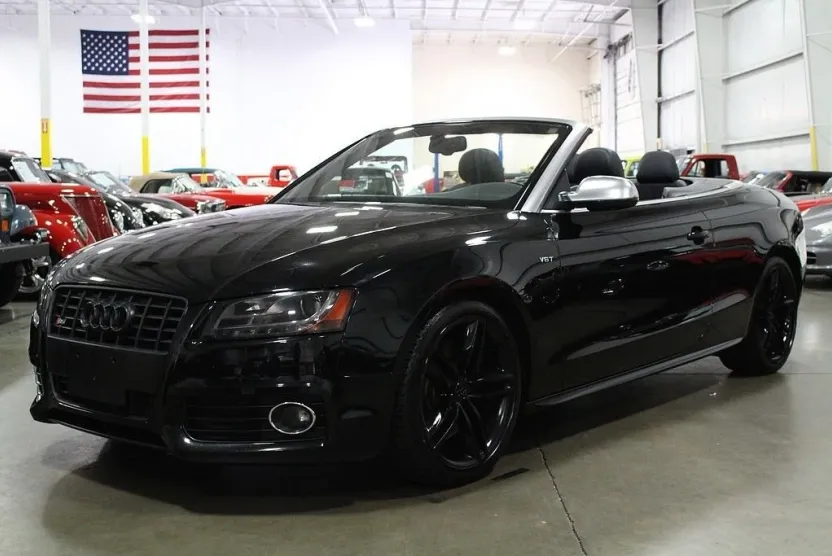 2010 Audi S5 Prestige photo 1