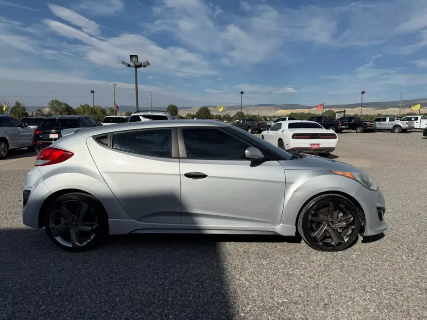 2015 Hyundai Veloster Turbo photo 1