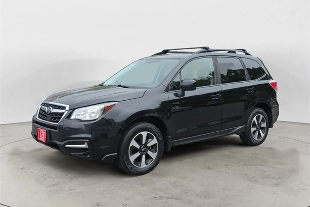 2018 Subaru Forester 2.5i Premium photo 1