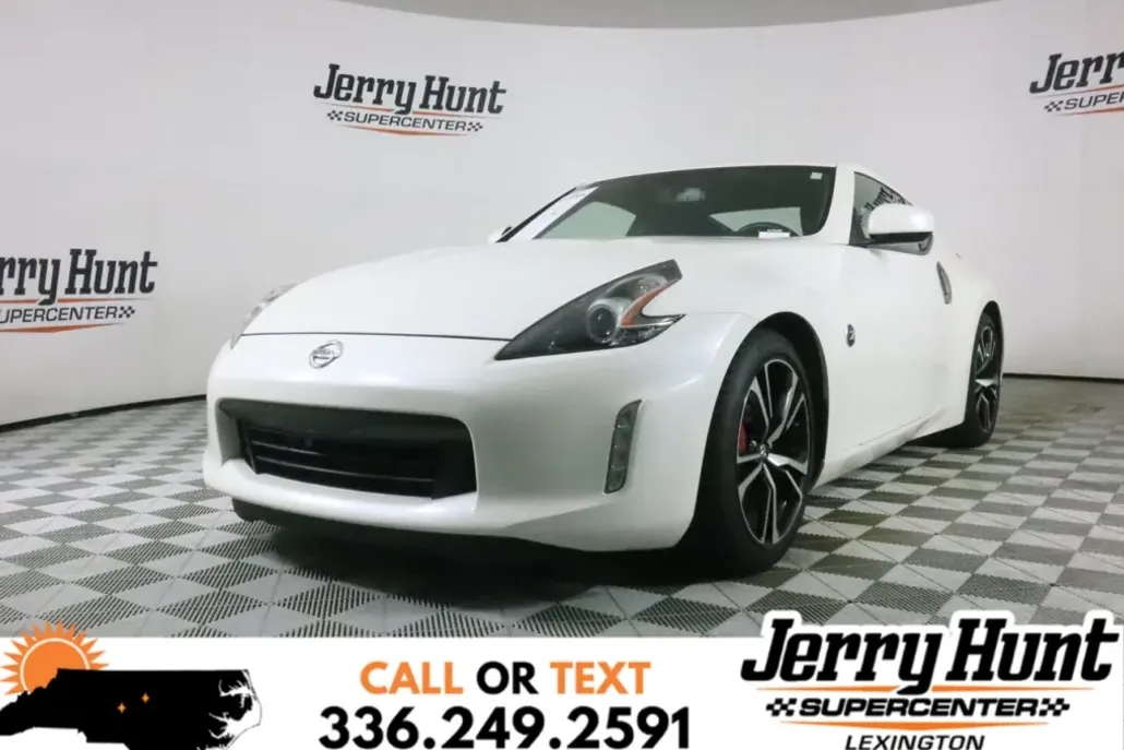 2019 Nissan 370Z Sport photo 1