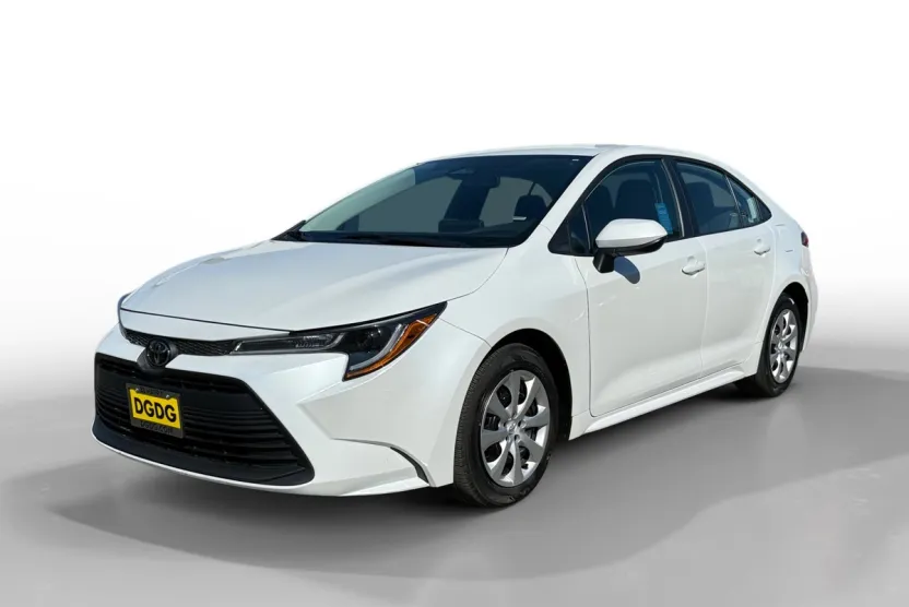 2024 Toyota Corolla LE photo 1