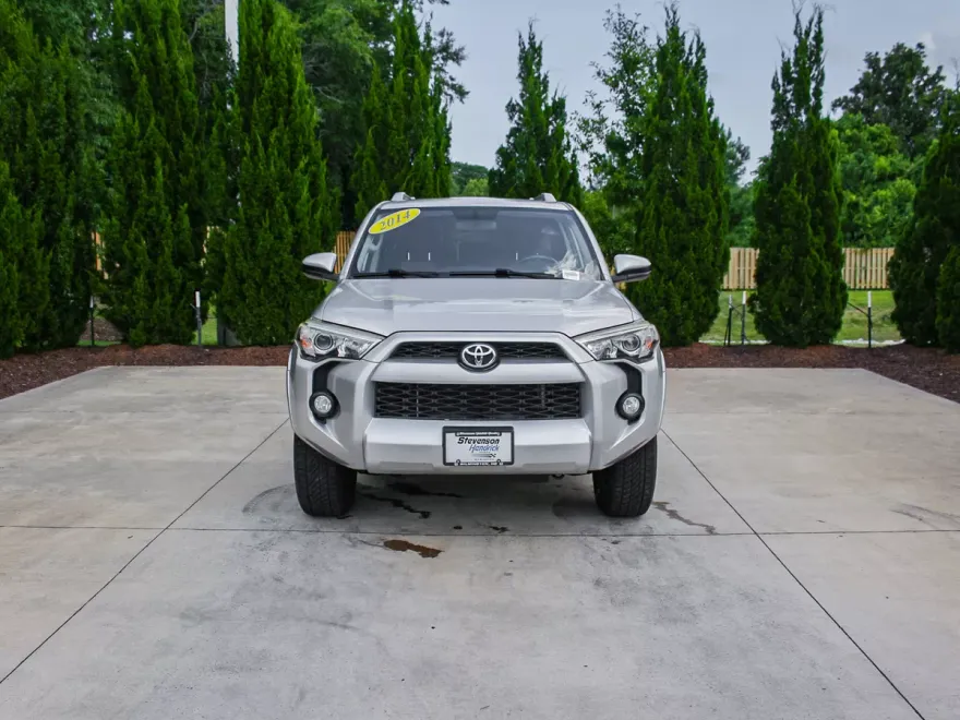 2014 Toyota 4Runner SR5 4WD photo 1