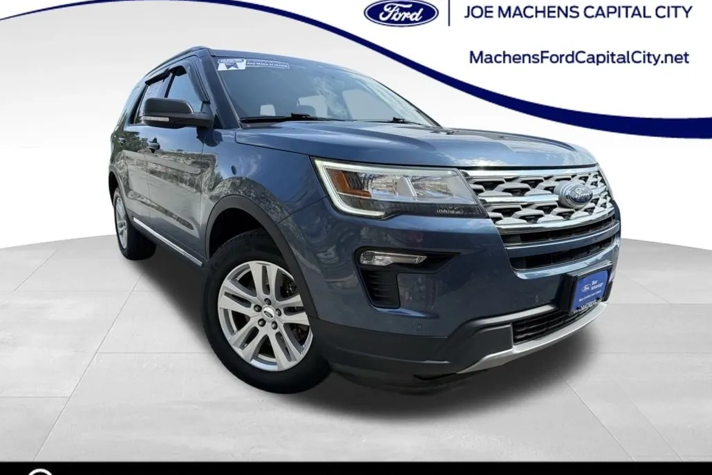 2019 Ford Explorer XLT photo 1