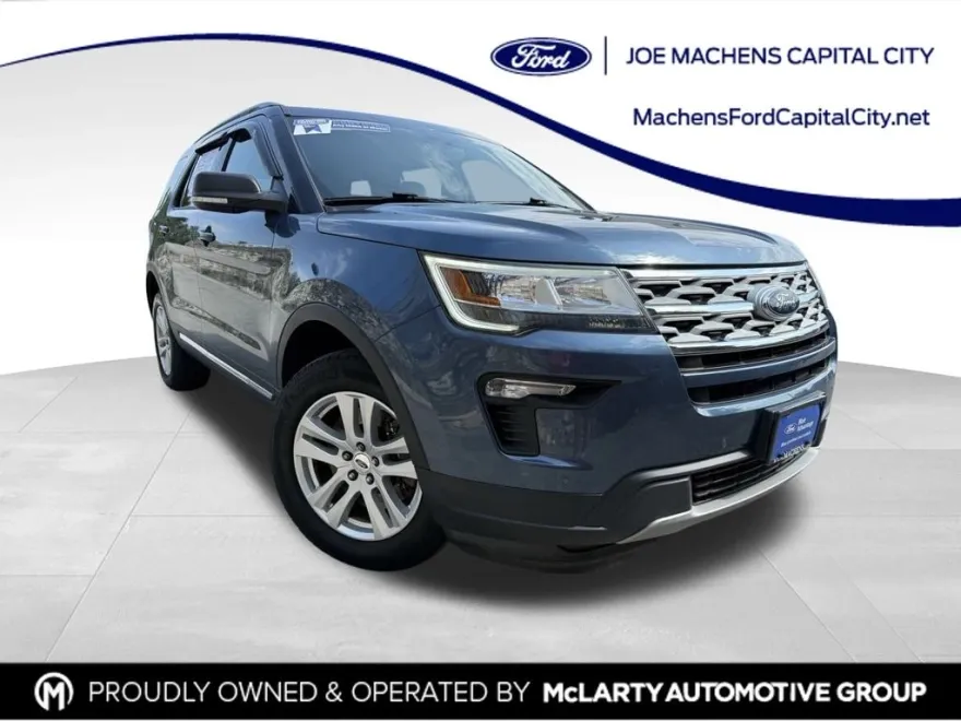 2019 Ford Explorer XLT photo 1