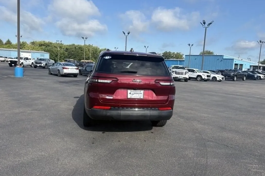 2021 Jeep Grand Cherokee Altitude photo 1