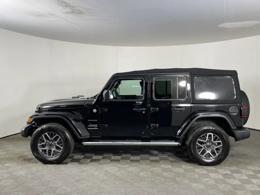 2024 Jeep Wrangler Sahara photo 1