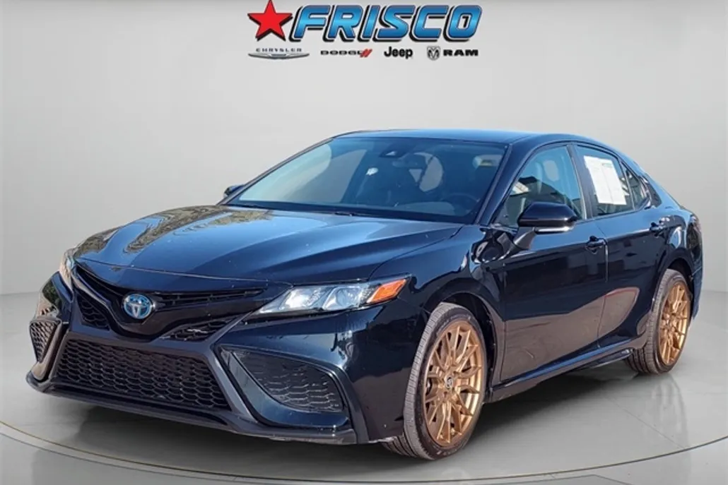 2023 Toyota Camry Hybrid SE photo 1