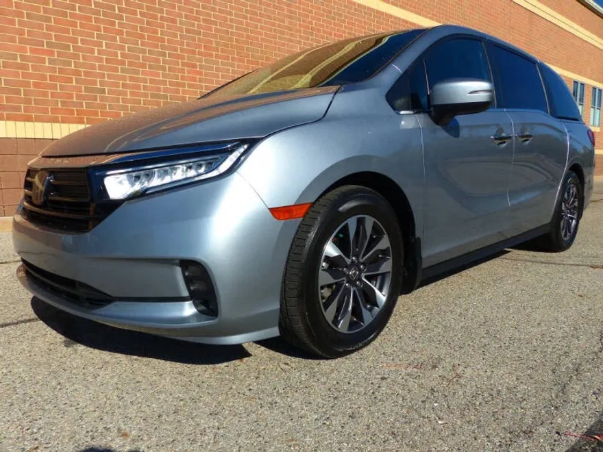 2024 Honda Odyssey EX-L photo 1