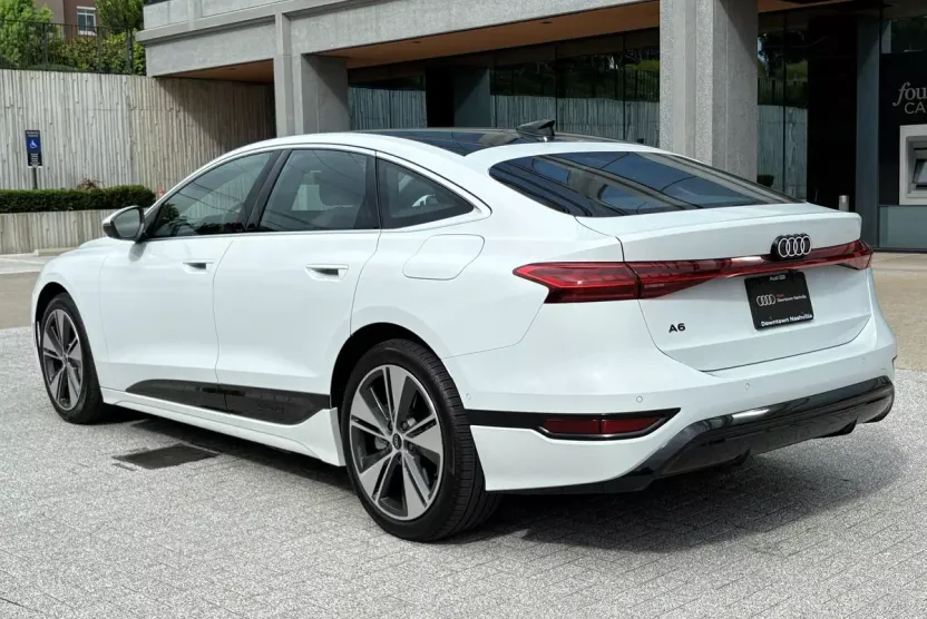2025 Audi A6 Premium Plus photo 1